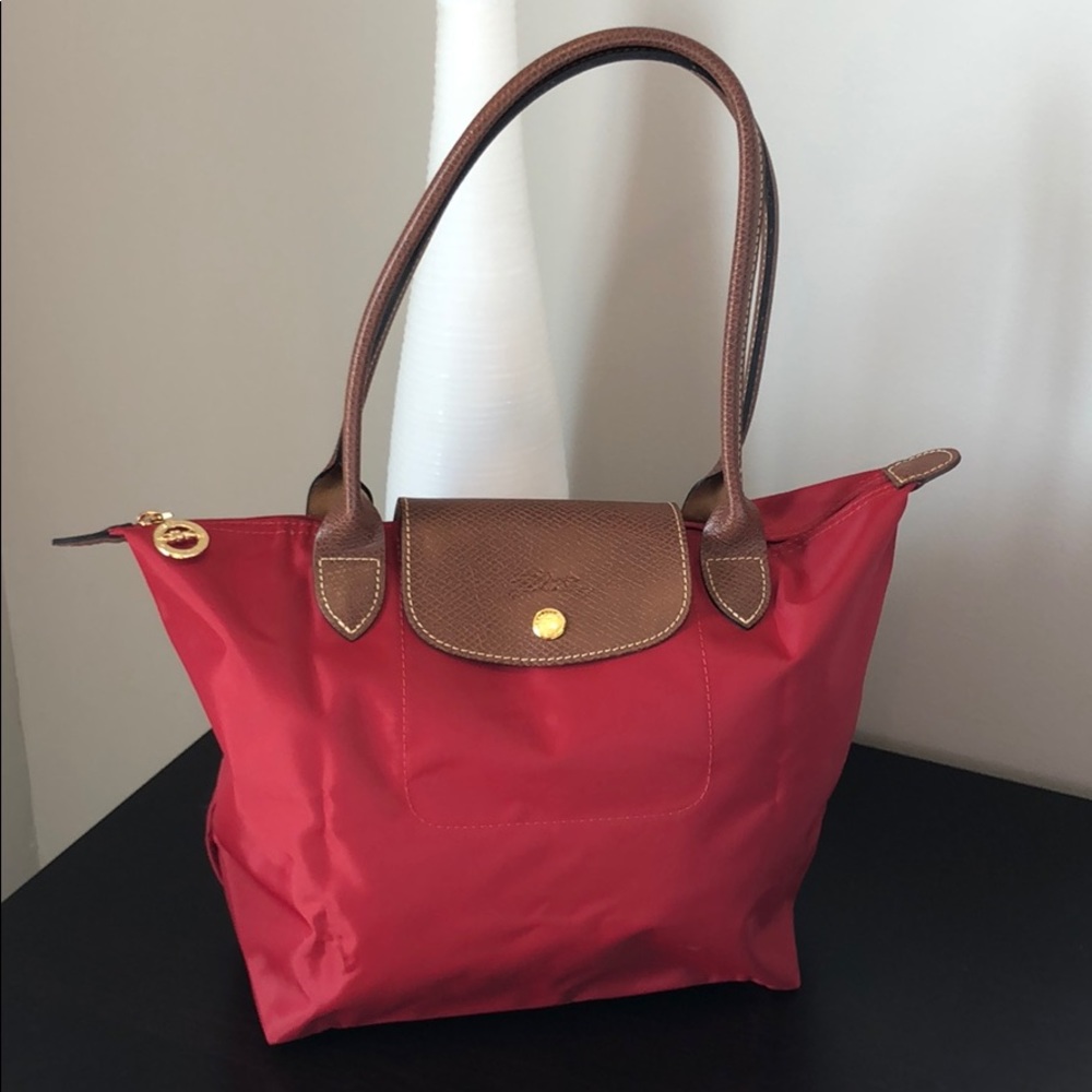 Longchamp NWOT Le Pliage Medium Tote Red